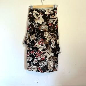 El Closet De Mi Hermana Floral Midi Skirt